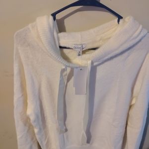 Olivia sky medium white sweater